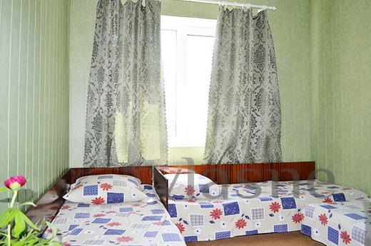 Номера Прибой, 100 метров от моря, Бердянск - квартира посуточно