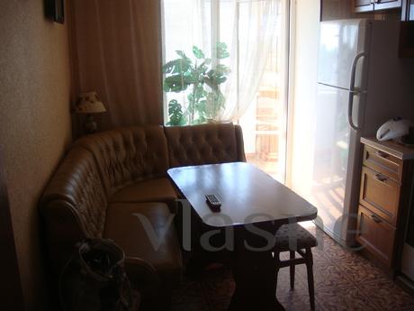 One Bedroom, Chernomorsk (Illichivsk) - apartment by the day