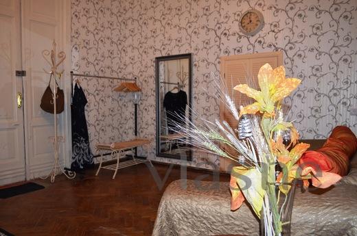 Rent an apartment Deribasovskaya, Odessa - apartment by the day