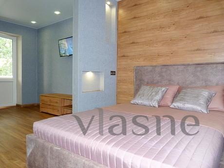 New Repair Bus Station Demeevskaya, Kyiv - apartment by the day