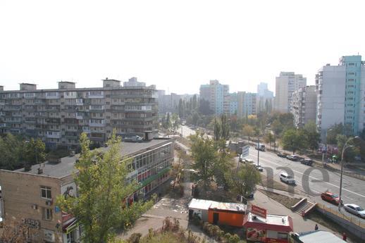 Beautiful apartment metro Obolon, Kyiv - apartment by the day