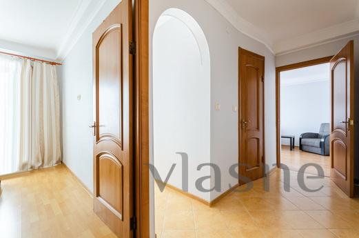 Beautiful apartment metro Obolon, Kyiv - apartment by the day
