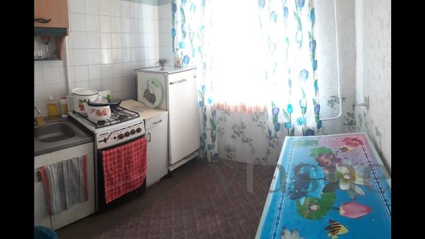 2-room apartment on the street Guli Koro, Dnipro (Dnipropetrovsk) - apartment by the day