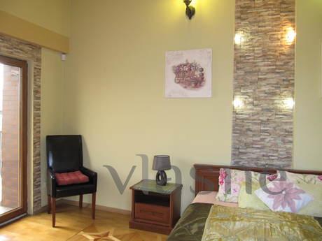 5 rooms in 3 levels with jacuzzi, Lviv - apartment by the day