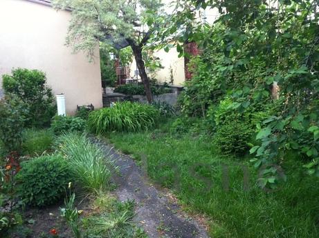 Cottage on the 9th Fontana. Near the sea, Odessa - apartment by the day